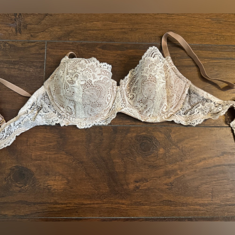 ThirdLove Lace Underwire Bra Balconette Size 32C